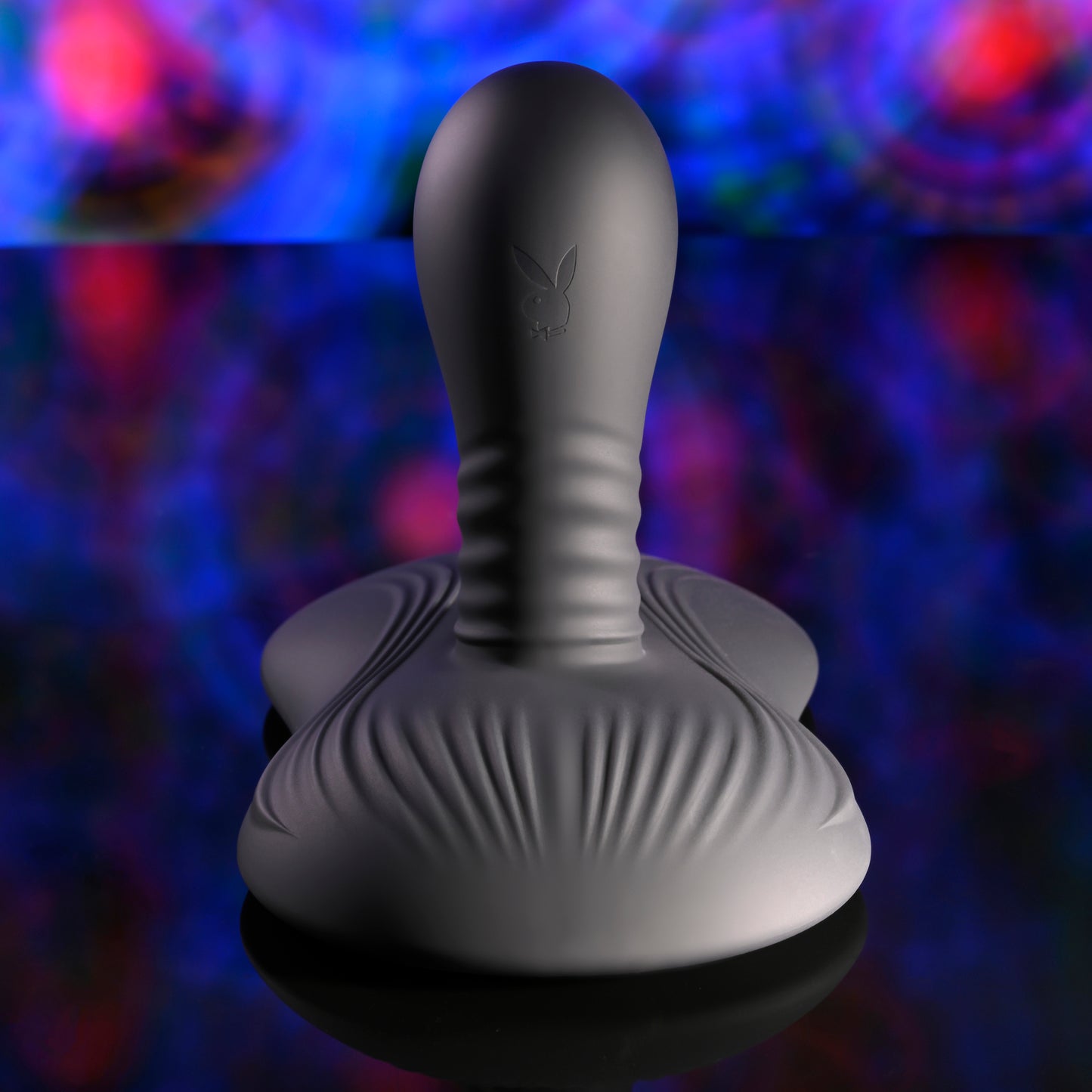 Playboy sittin' & spinnin'