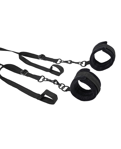 Close-up on the velcro-fastening cuffs that are included with the Sportsheets Pivot Connection Kit. They look basic, but plush. | Kinkly Shop