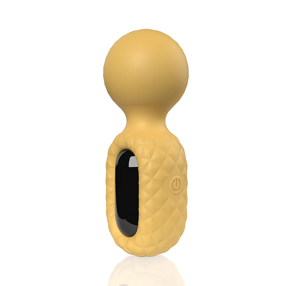 Close-up on the handle of the Screaming O Rebound, showcasing a single button, power button, on the handle. | Kinkly