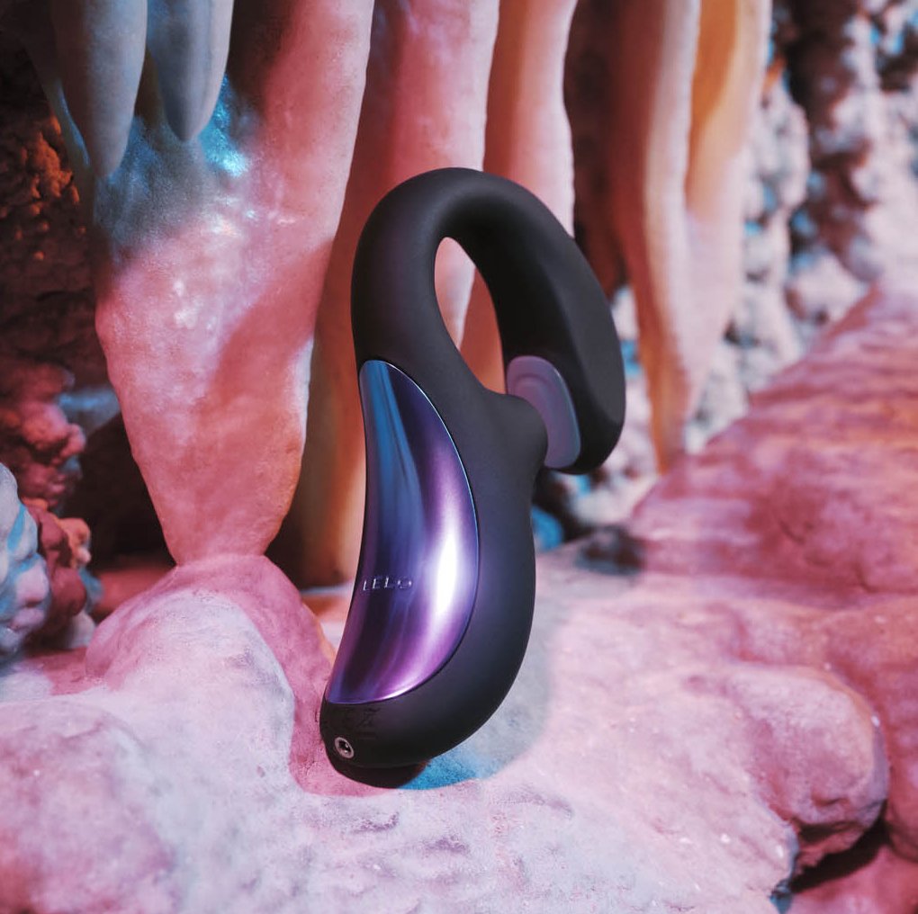 The LELO Enigma Double Sonic laying out on the rocks. | Kinkly Shop