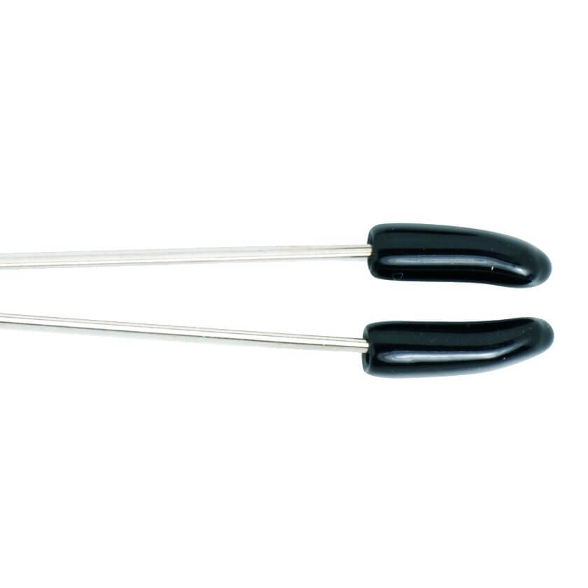 Close-up of the rubber tip grips on the tips of the Spartacus Beaded Clit Clamp. This helps protect the flesh from any sharp edges from the clamp's metal. | Kinkly Shop