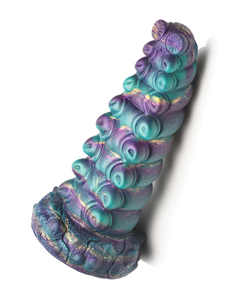 Side view of the Creature Cocks Chrysalis. The dildo starts thinnest at the tip and gets progressively thicker along each one of its ribs. | Kinkly Shop