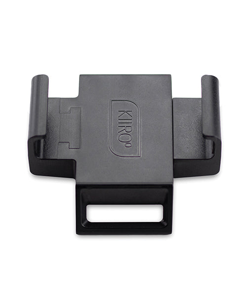 Close-up on the phone holder of the strap. | Kinkly Shop