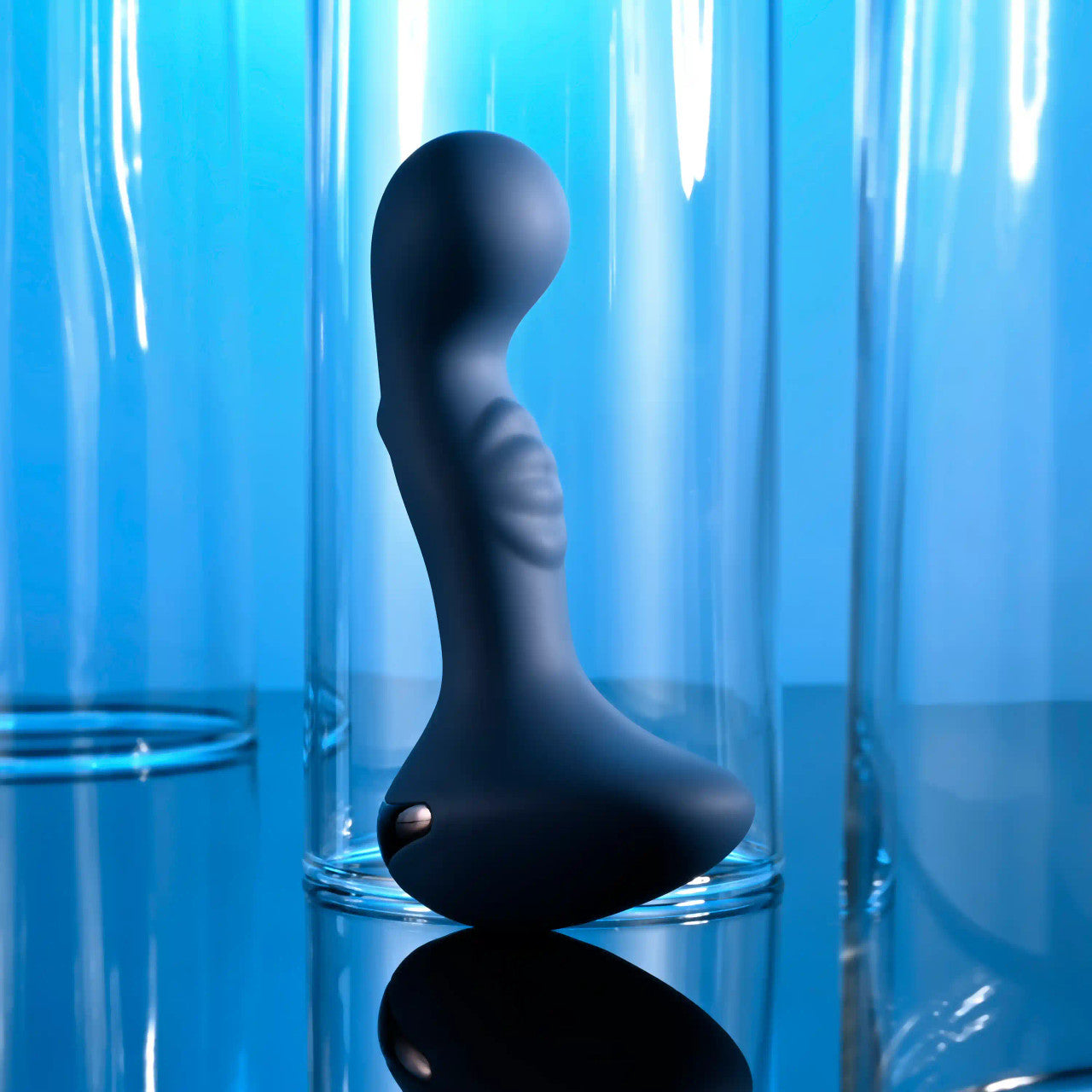Close-up on the mid-shaft texturing that offers pleasure while slid inside. | Kinkly Shop