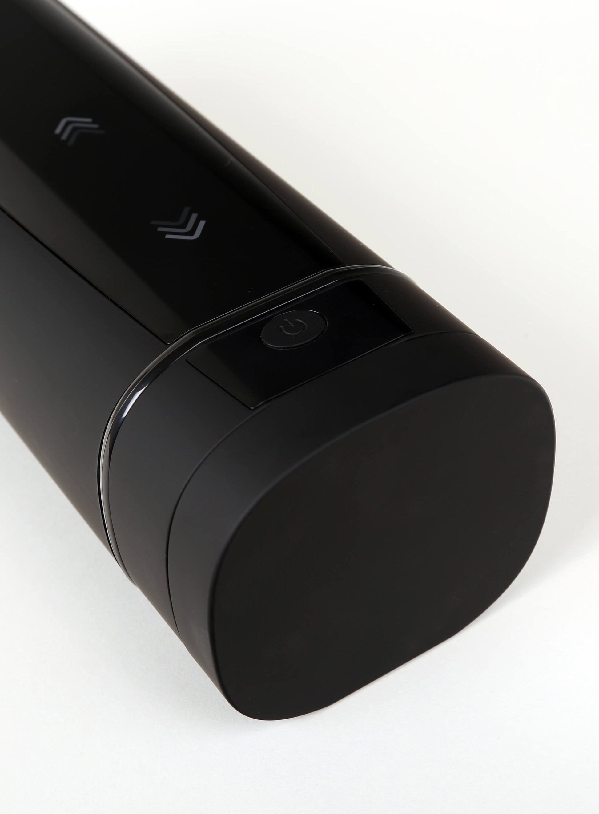 Close-up on the lid that protects the internal channel when you're not using the KIIROO Onyx+ | Kinkly Shop