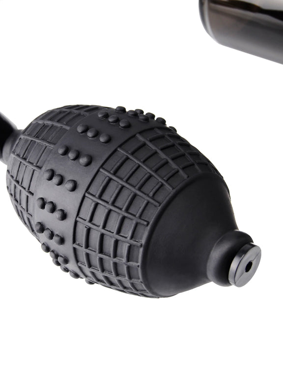 Close-up on the air inflation bulb of the Euro Pump. It's textured to make for easier gripping and handling. | Kinkly Shop