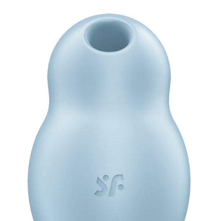 Close-up on the air suction hole at the tip of the Satisfyer Pro To Go 1 | Kinkly Shop