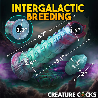 The Creature Cocks Galactic Breeder Ovipositor with measurements superimposed over top of its body. All measurements are included within the product text description. | Kinkly Shop