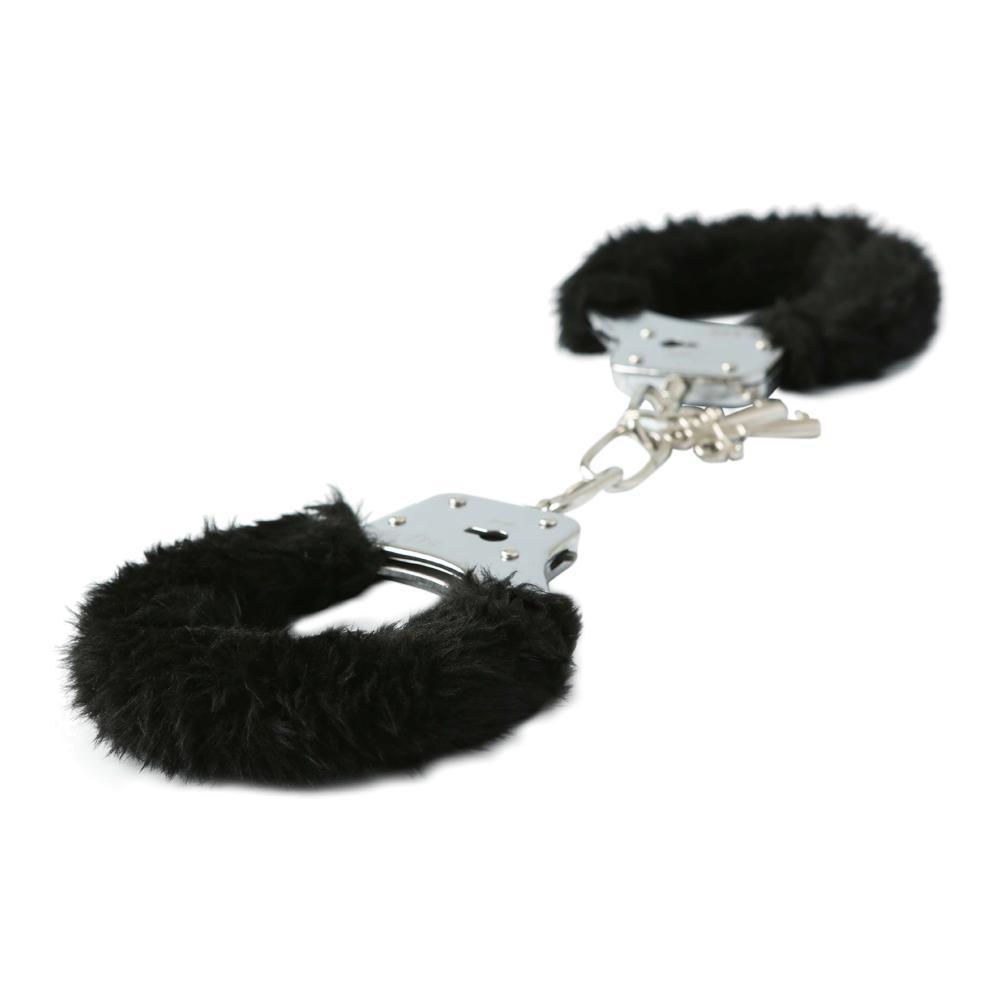 A close-up of the faux fur on the handcuffs within the Sportsheets Intro To S&M Kit. The faux looks soft to the touch. | Kinkly Shop