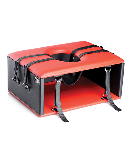 Master Series Queening Chair | Kinkly Shop