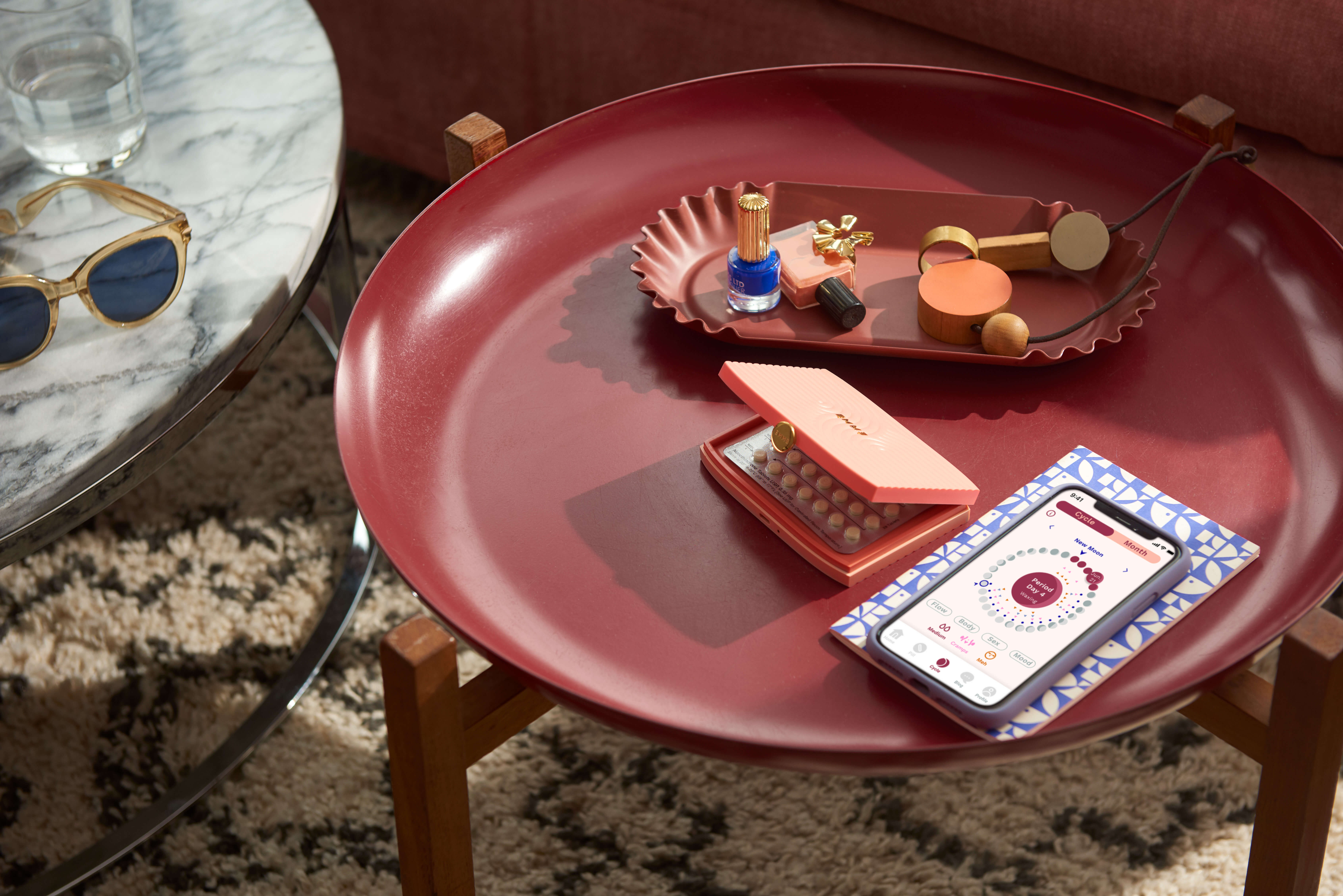 Emme Smart Pill Case on Coffee Table