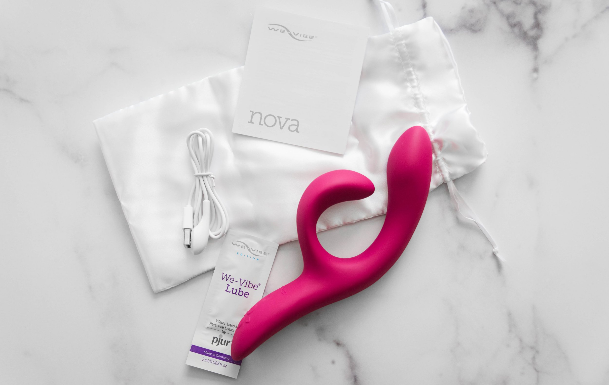 We-Vibe Nova 2 with contents of the box