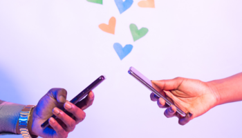 Thousands of Dating App Users Share Their Hookup Tips